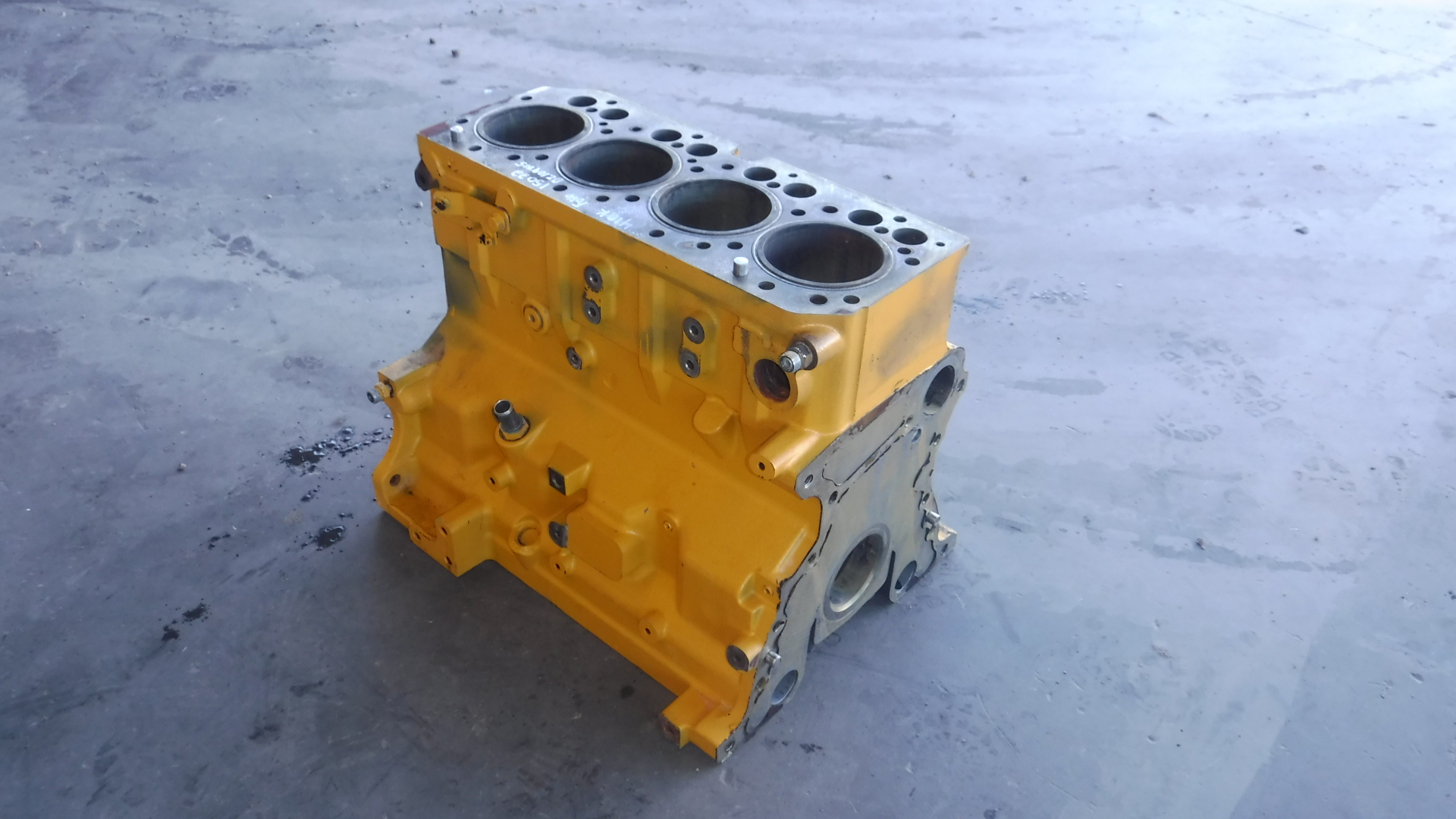 Maquinaria Wiebe KM. 24 - MONOBLOCK