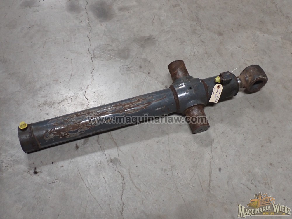 PISTON DE MOVIMIENTO DE PALA