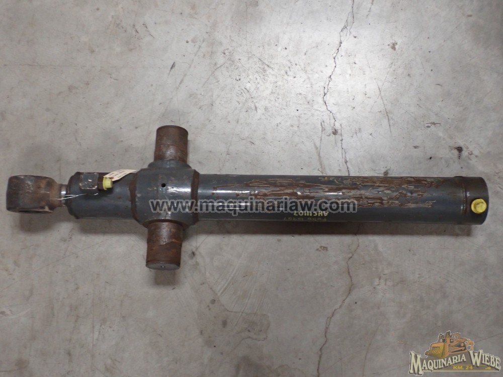 PISTON DE MOVIMIENTO DE PALA